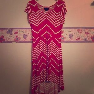 Short sleeve (mid thigh in front/ mid calf in back